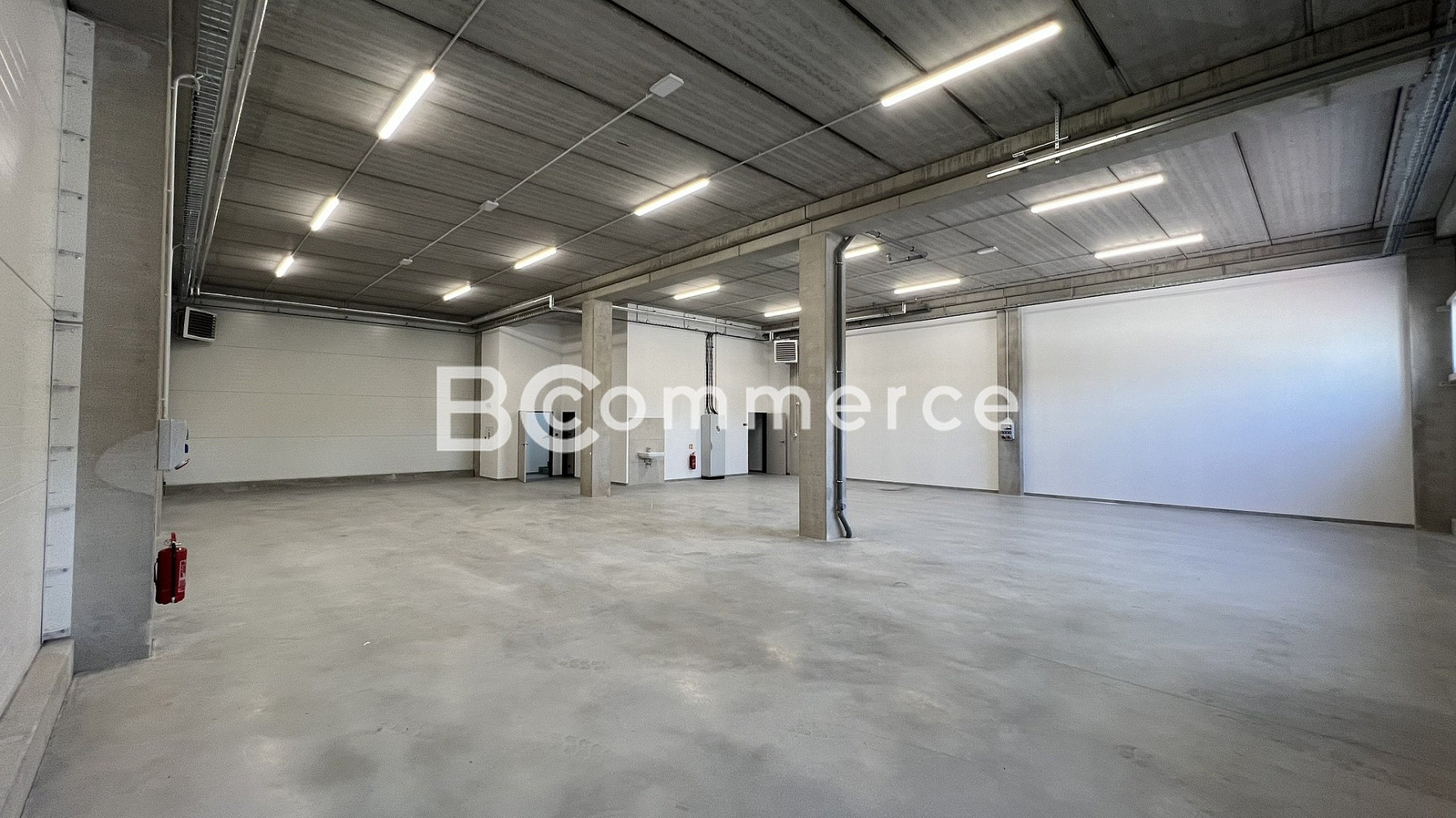 Pronájem skladovacích prostor 570 m² – fotografie 5