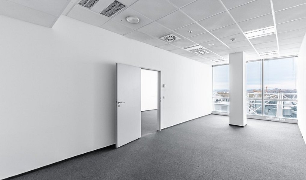 Pronájem kanceláře 266 m², Praha – náhled fotky 9