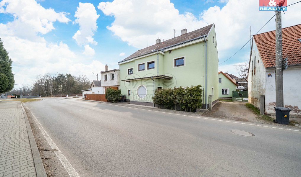 Prodej domu 198 m² s pozemkem 159 m², Břasy – náhled fotky 2