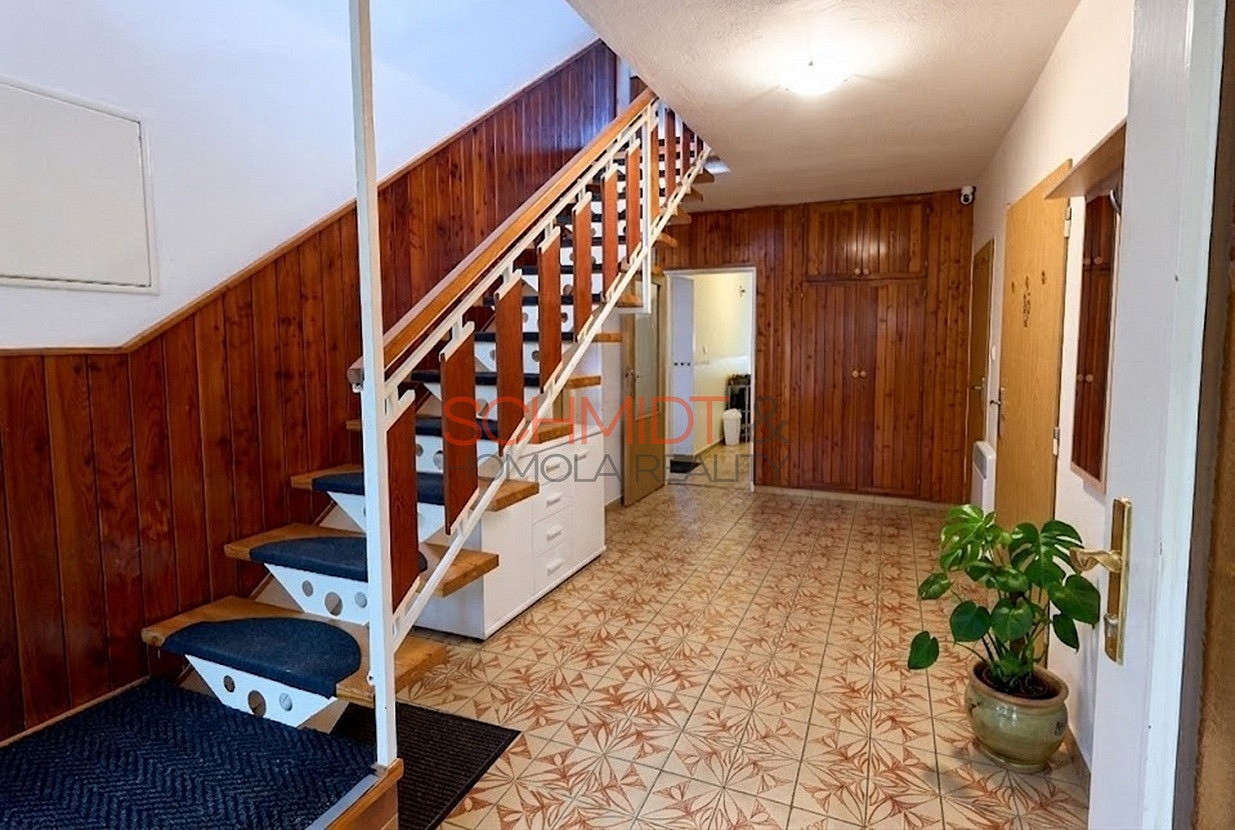 Prodej domu 206 m² s pozemkem 294 m² – pohled 3