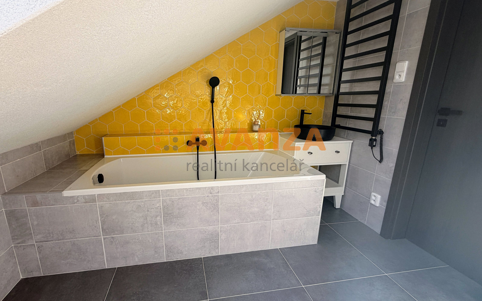 Prodej bytu 2+kk 57 m² – pohled 4