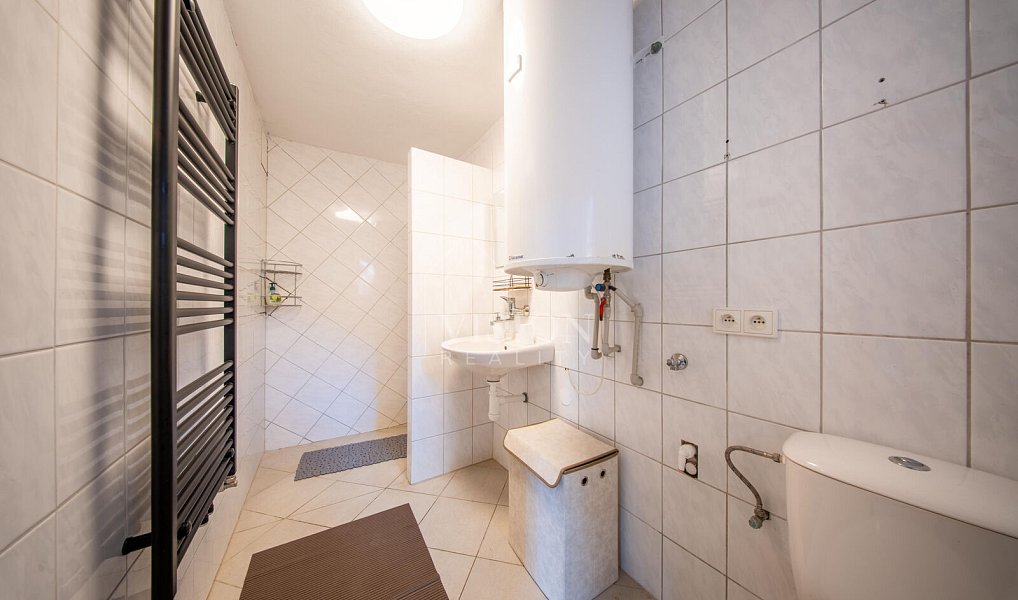 Prodej domu 65 m² s pozemkem 179 m², Kaplice – náhled fotky 9