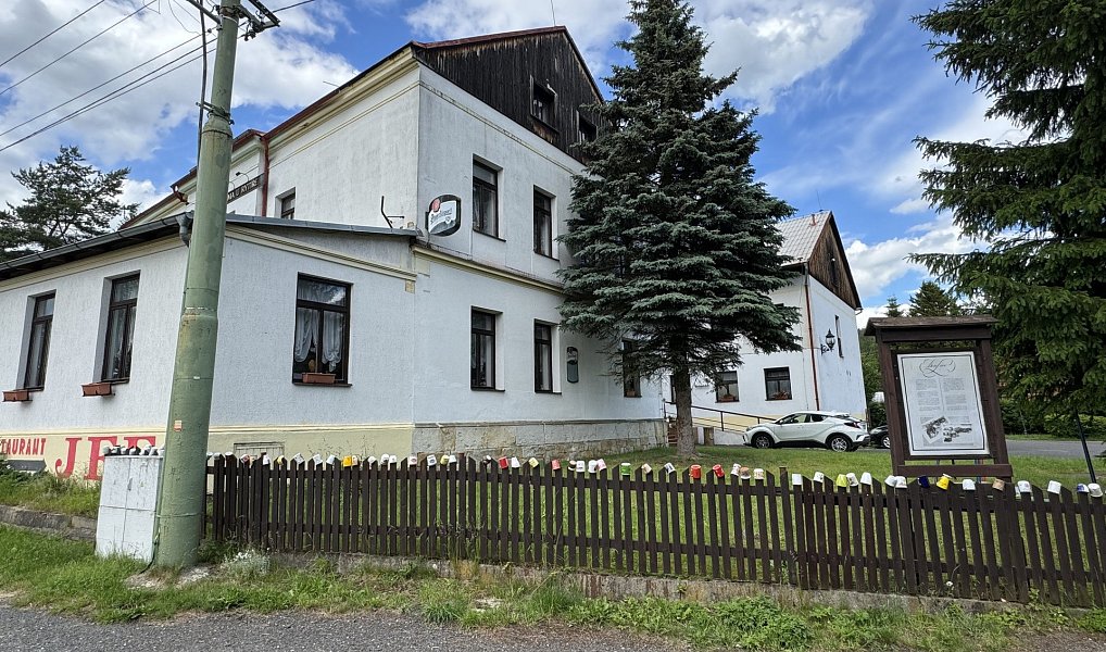 Prodej domu 2 000 m² s pozemkem 4 600 m², Doubice – náhled fotky 5
