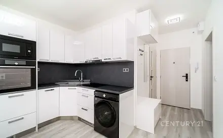 Pronájem bytu 1+1 33 m², Vídeňská třída, Znojmo