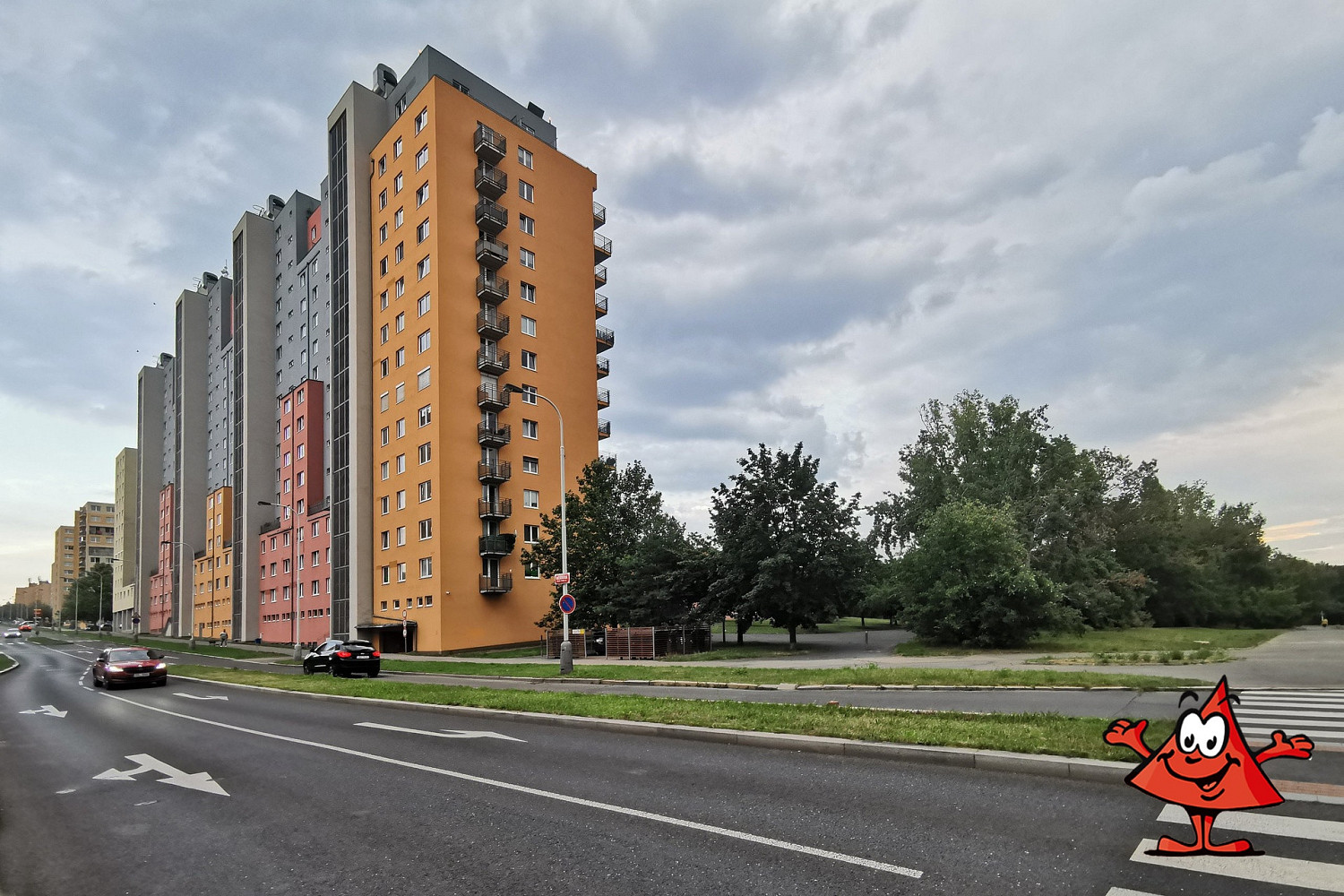 Pronájem garážového stání, praha 8 - troja, ulice hnězdenská