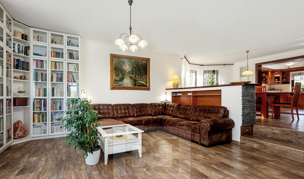Prodej domu 262 m² s pozemkem 2 154 m², Králův Dvůr – náhled fotky 18