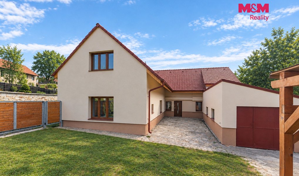 Prodej domu 288 m² s pozemkem 584 m², Peruc – náhled fotky 19