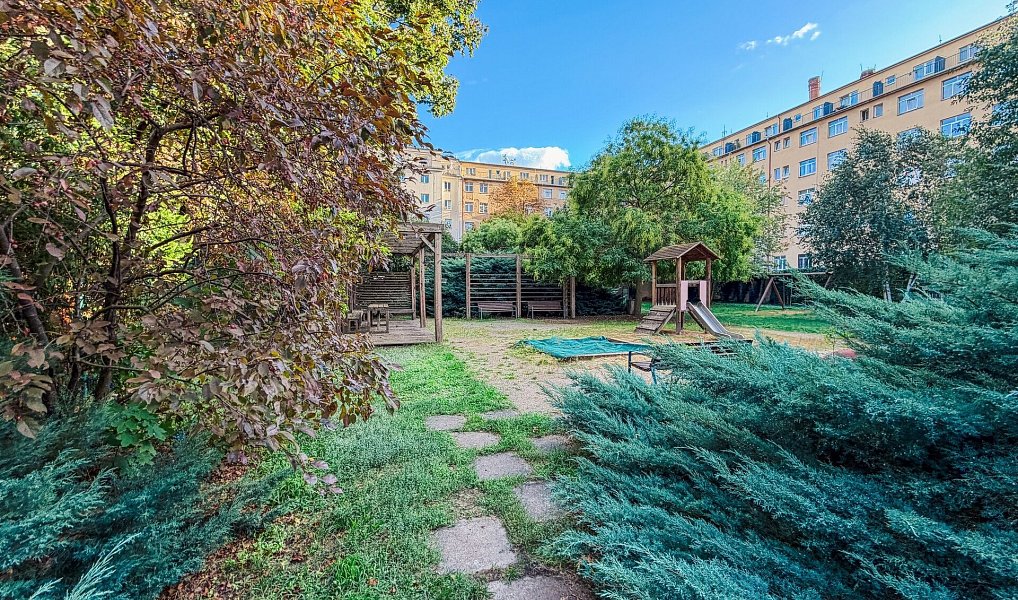 Pronájem bytu 3+kk 86 m², Praha – náhled fotky 8