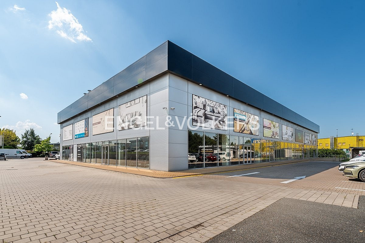 Pronájem obchodních prostor 397 m², Čestlice