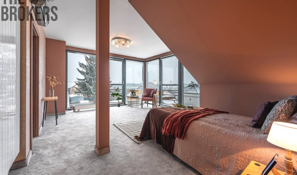 Prodej domu 300 m² s pozemkem 858 m², Praha – náhled fotky 6