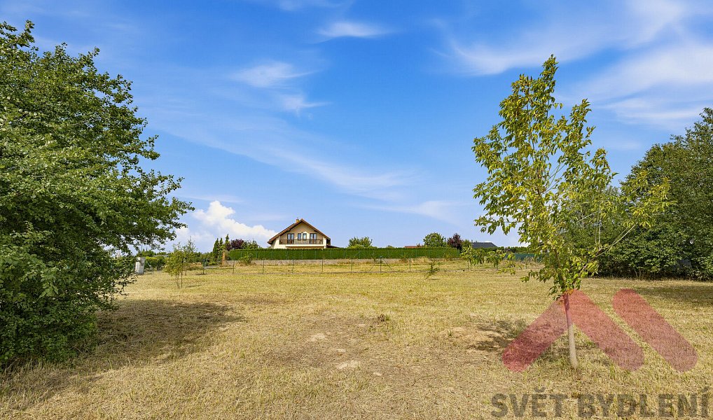 Prodej stavebního pozemku 1 597 m², Sulice – náhled fotky 9