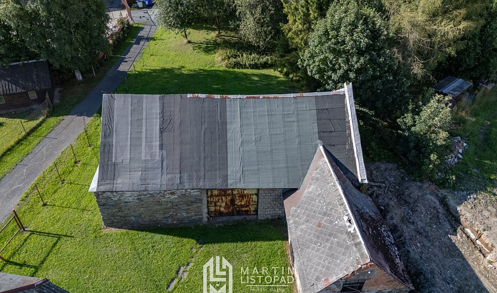 Prodej stavebního pozemku 1 379 m², Dvorce – náhled fotky 20