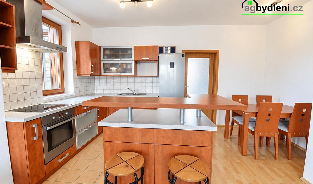 Pronájem bytu 3+kk 95 m², Přeštice – náhled fotky 2