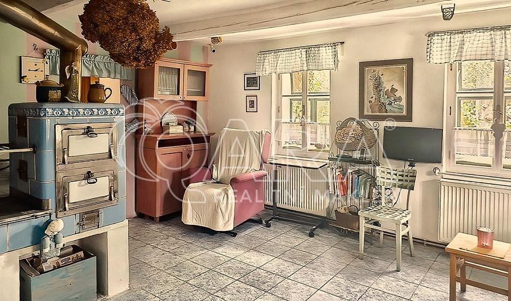 Prodej domu 100 m² s pozemkem 2 876 m², Lično – náhled fotky 2