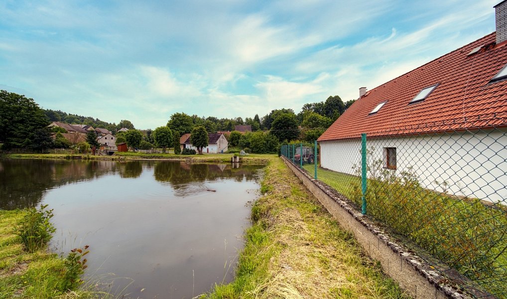 Prodej domu 450 m² s pozemkem 2 500 m², Čmelíny – náhled fotky 6