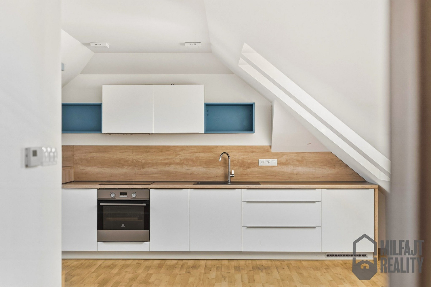 Pronájem bytu 2+kk 74 m² — photo 4