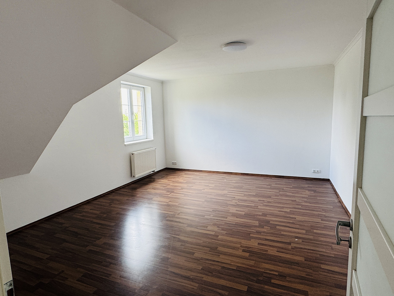 Pronájem domu 180 m² s pozemkem 288 m² – další