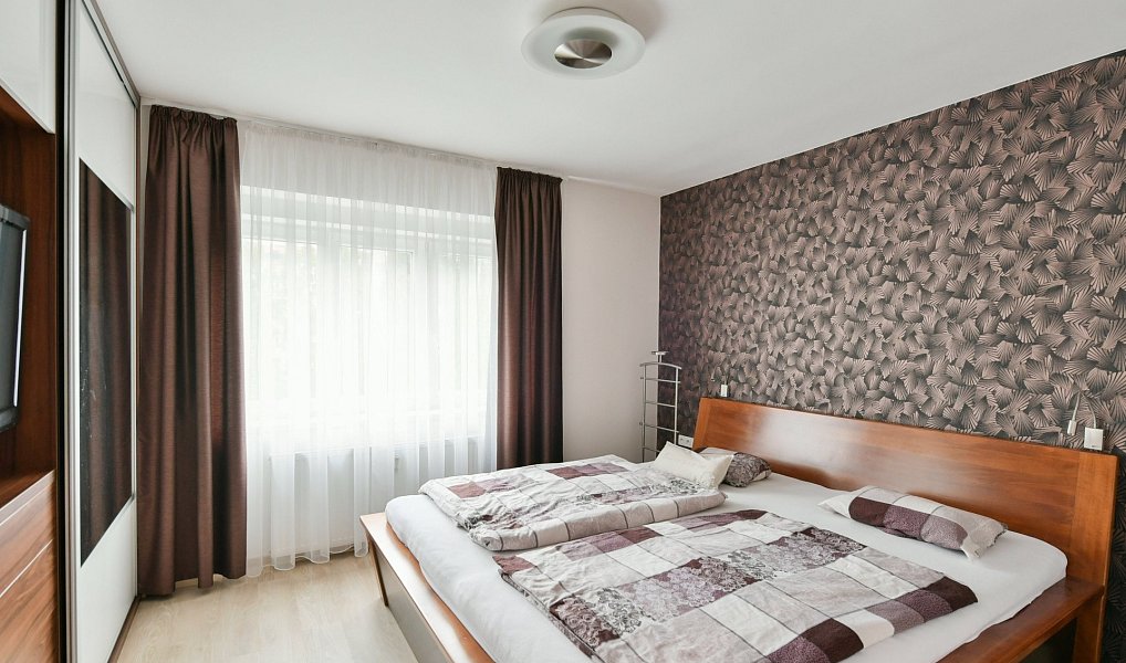Pronájem bytu 2+1 74 m², Praha – náhled fotky 9