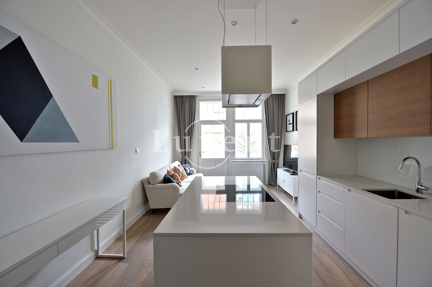 Pronájem bytu 2+kk 56 m² – fotografie 4