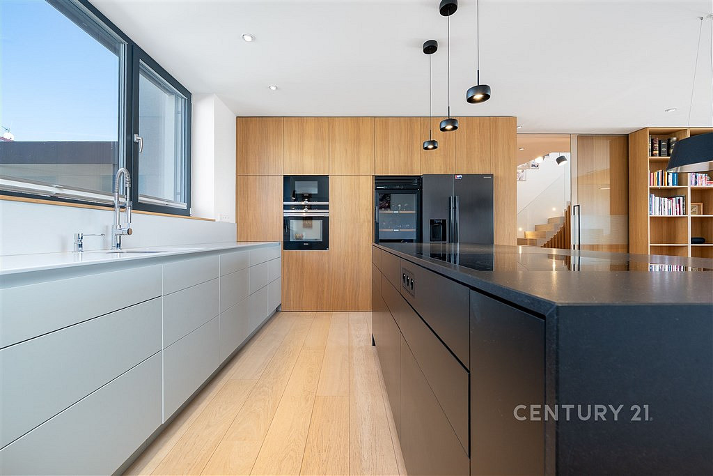 Prodej domu 321 m² s pozemkem 541 m² — photo 5