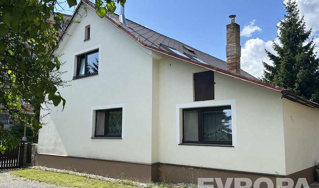 Prodej domu 250 m² s pozemkem 2 264 m², Nový Bor – náhled fotky 2