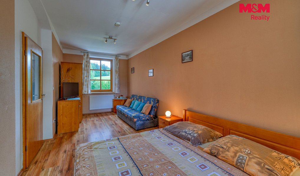 Prodej ubytovacího objektu 910 m², Železná Ruda – náhled fotky 11