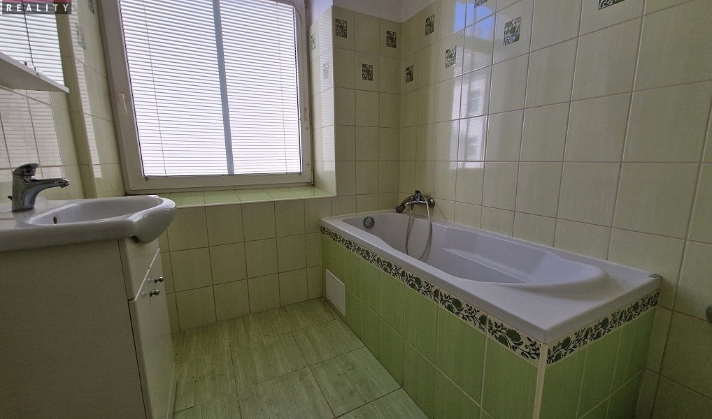 Pronájem bytu 4+1 134 m², Olomouc – náhled fotky 7