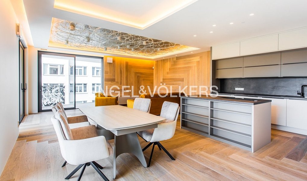 Pronájem bytu 4+kk 144 m², Praha – náhled fotky 4
