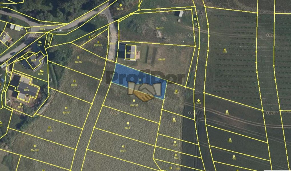Prodej stavebního pozemku 916 m², Zlín – náhled fotky 3