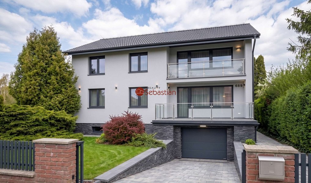Prodej domu 300 m² s pozemkem 739 m², Rožmitál pod Třemšínem – náhled fotky 2