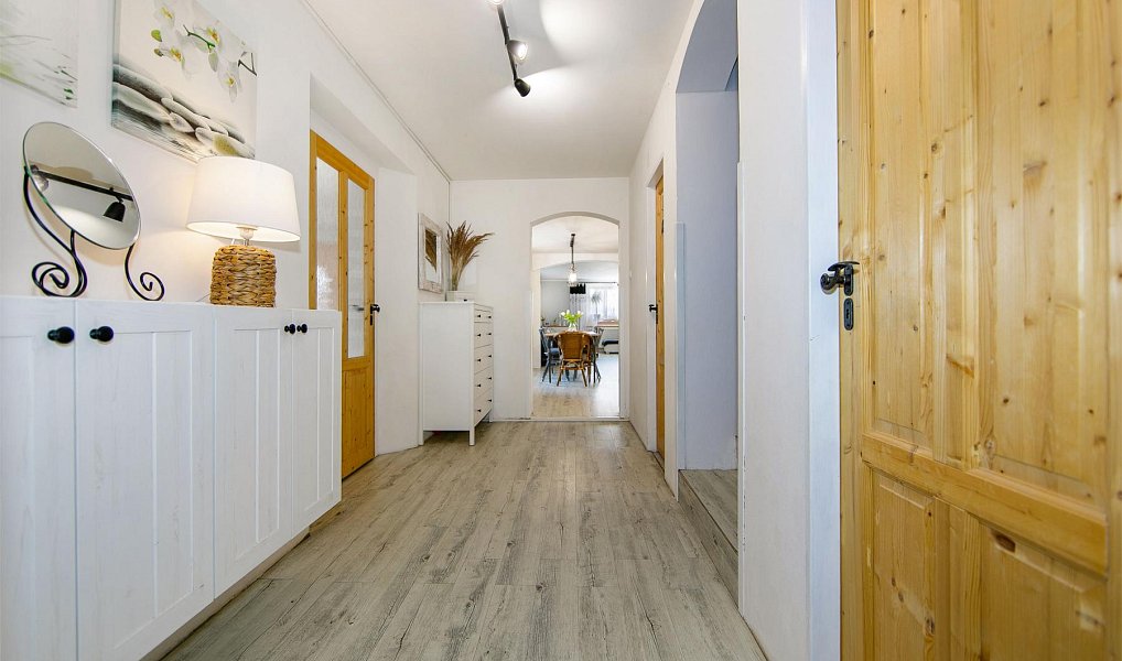 Prodej domu 208 m² s pozemkem 2 171 m², Lhotka u Radnic – náhled fotky 11