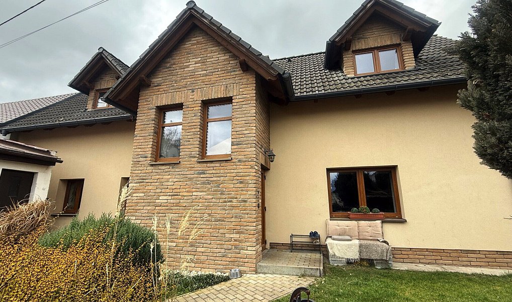 Prodej domu 140 m² s pozemkem 224 m², Ledce – náhled fotky 8