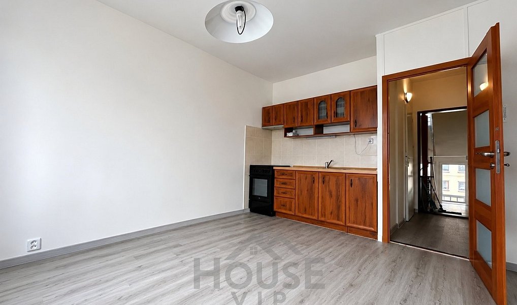 Pronájem bytu 2+kk 37 m², Teplice – náhled fotky 2