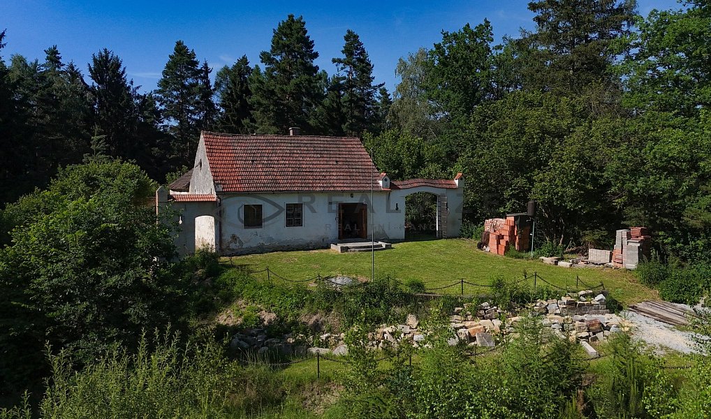 Prodej chaty/chalupy 110 m² s pozemkem 4 836 m², Trhové Sviny – náhled fotky 2