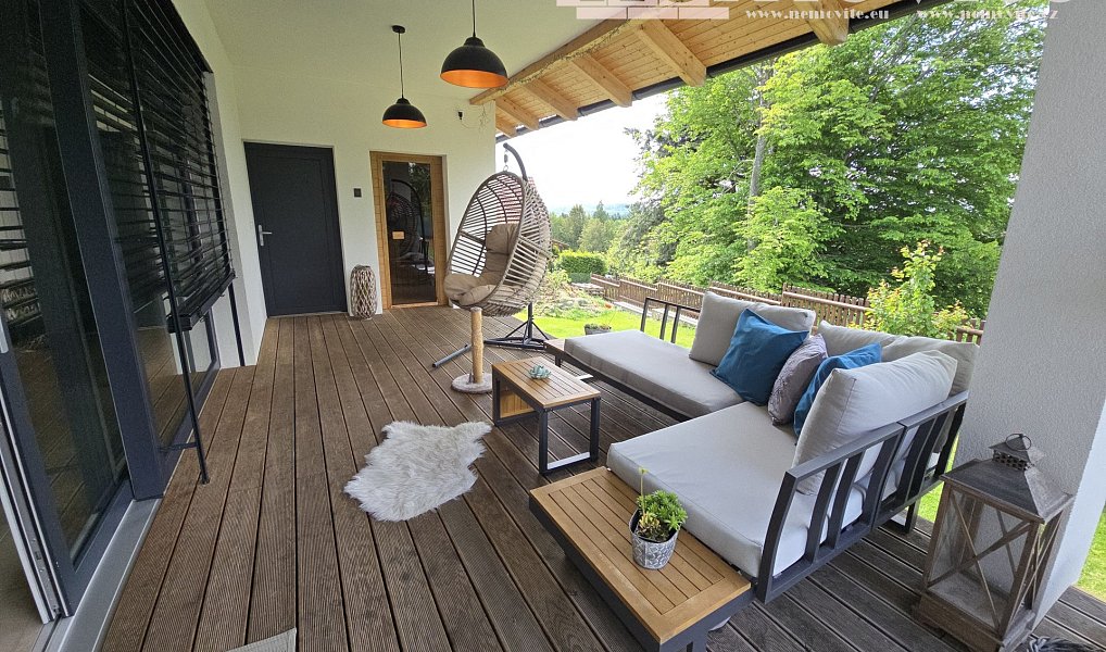 Prodej domu 157 m² s pozemkem 1 047 m², Sulice – náhled fotky 31