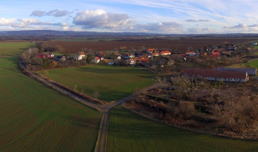 Prodej domu 400 m² s pozemkem 4 700 m², Golčův Jeníkov – náhled fotky 46