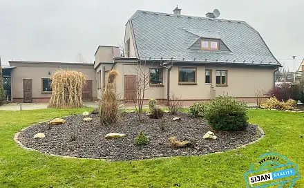 Prodej domu 234 m² s pozemkem 682 m², Bruntál