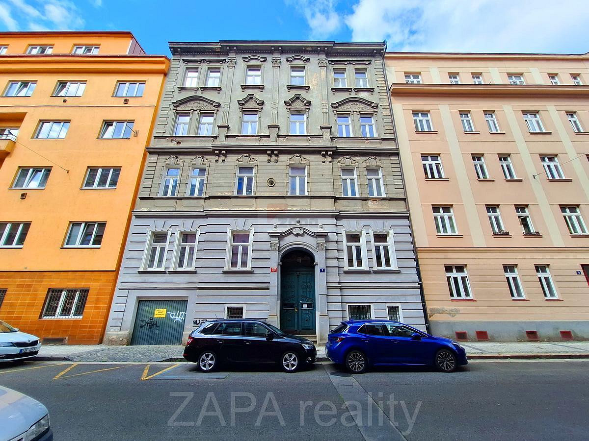 Butas, 49 m²