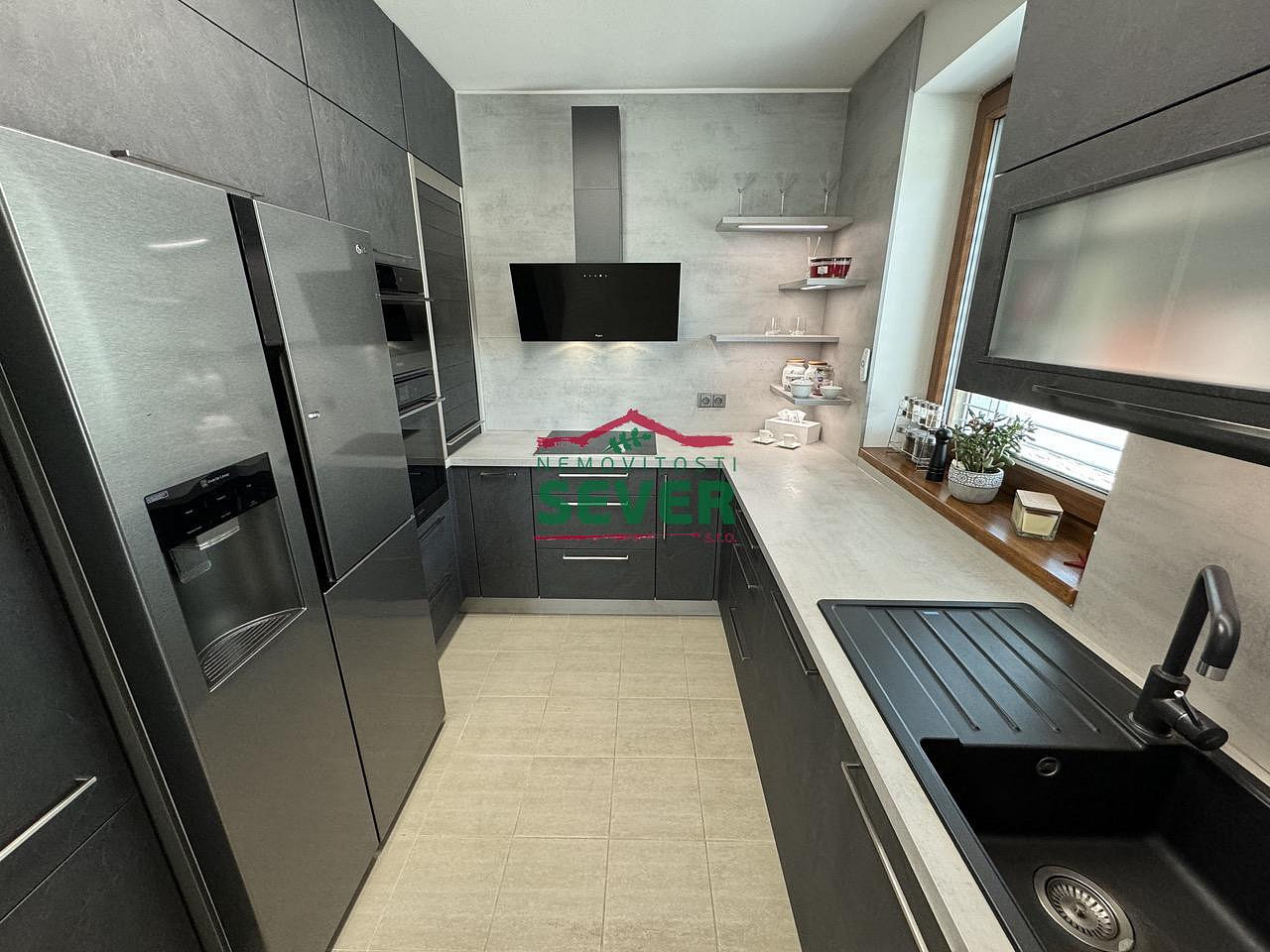 Prodej domu 220 m² s pozemkem 571 m² – fotografie 5