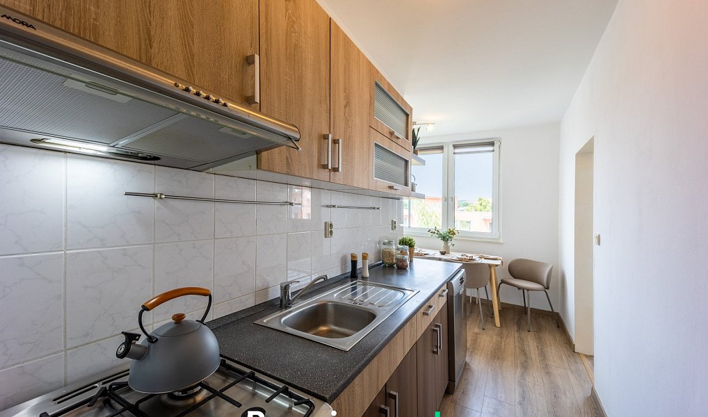 Pronájem bytu 3+1 56 m², Znojmo – náhled fotky 3