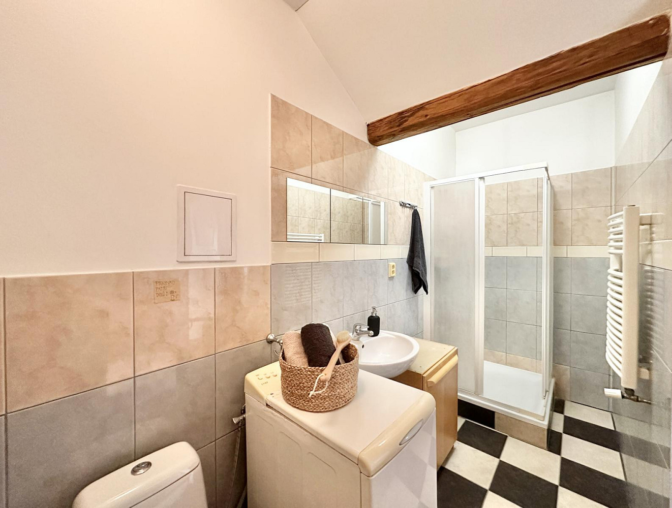Pronájem bytu 2+kk 60 m² — photo 3