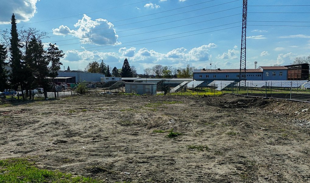 Prodej komerčního pozemku 1 261 m², České Budějovice – náhled fotky 2