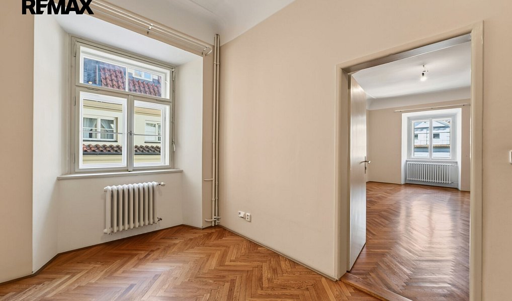 Pronájem bytu 3+1 130 m², Praha – náhled fotky 12