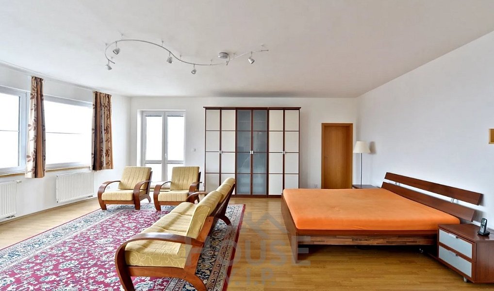 Pronájem kanceláře 839 m², Praha – náhled fotky 5