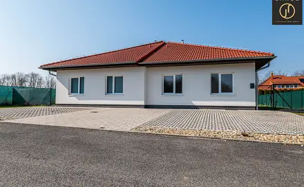 Prodej domu 93 m² s pozemkem 522 m², Svatojiřská, Velvary, okres Kladno