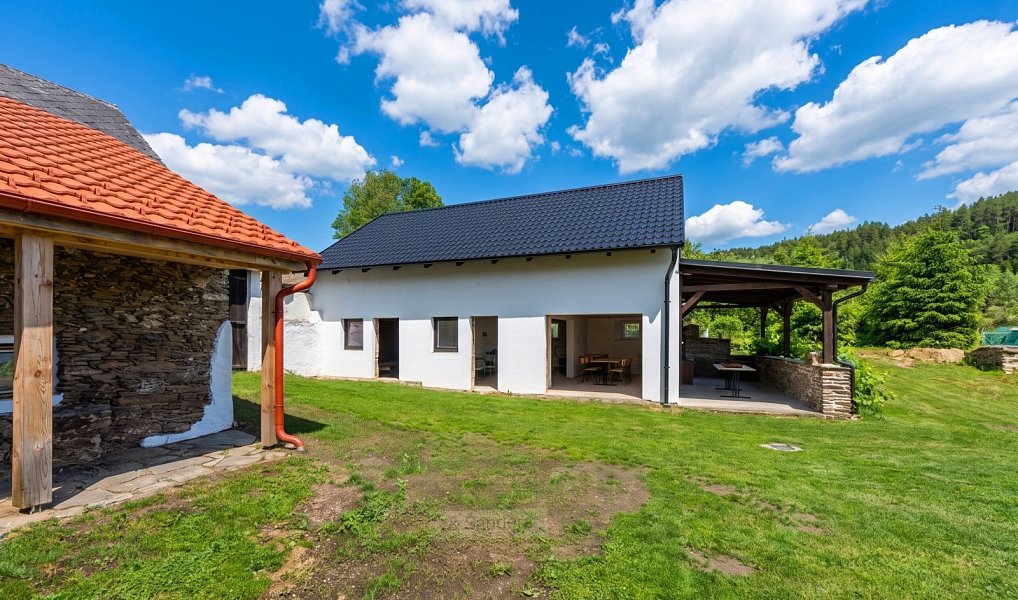 Prodej chaty/chalupy 120 m² s pozemkem 1 101 m², Rožmitál na Šumavě – náhled fotky 16