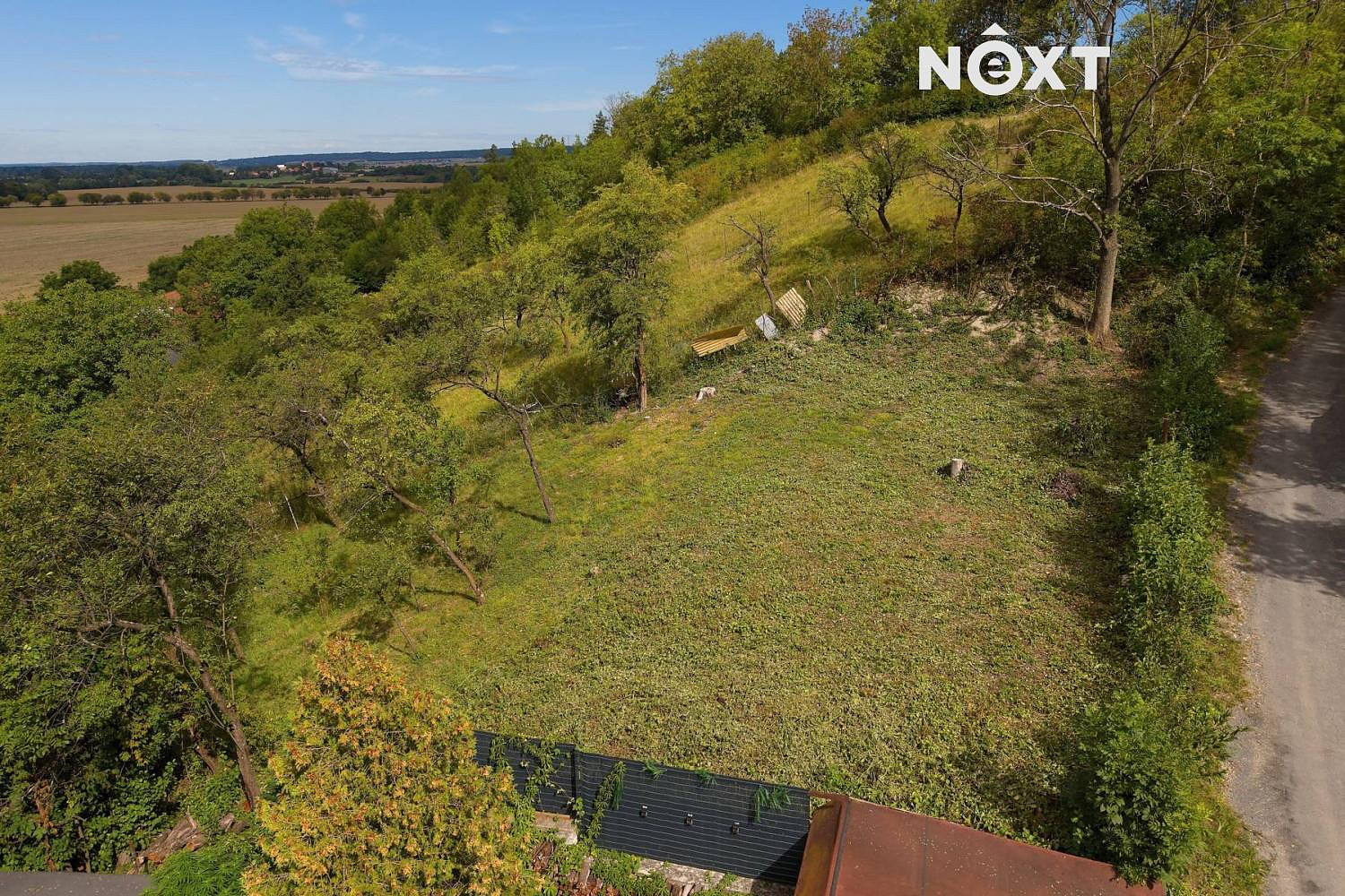Prodej stavebního pozemku 1 095 m² – fotografie 3