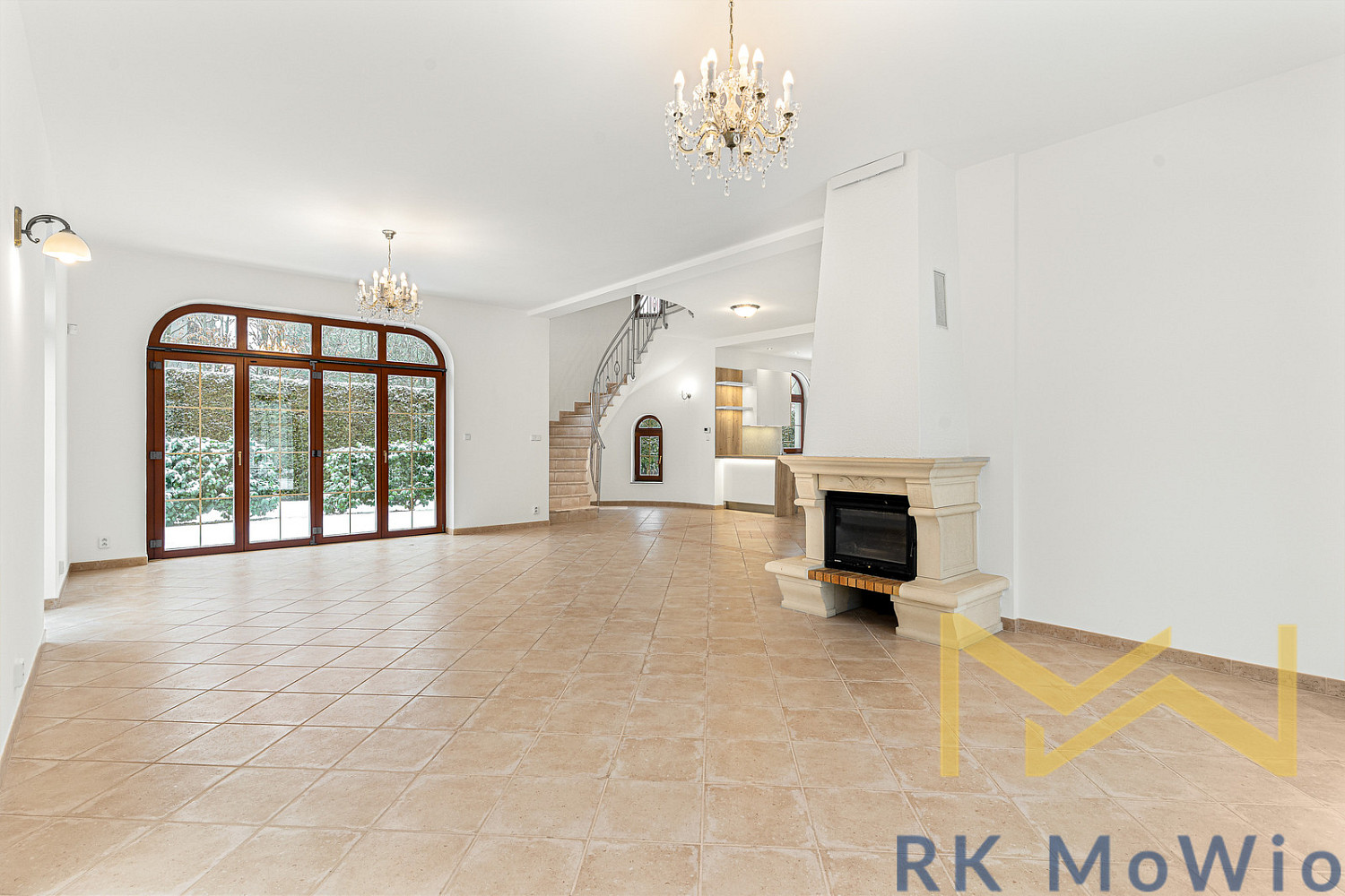 Pronájem domu 243 m² s pozemkem 543 m² — photo 3