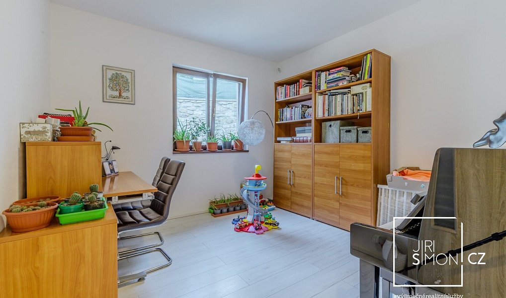 Prodej domu 153 m² s pozemkem 527 m², Slatina – náhled fotky 11