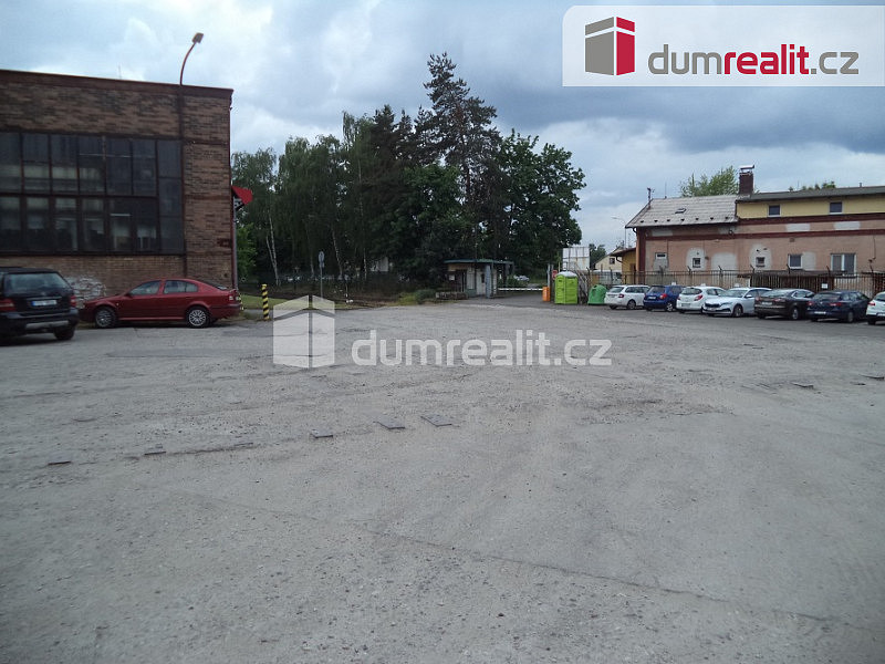 Pronájem výrobních prostor 1 800 m² – fotografie 4